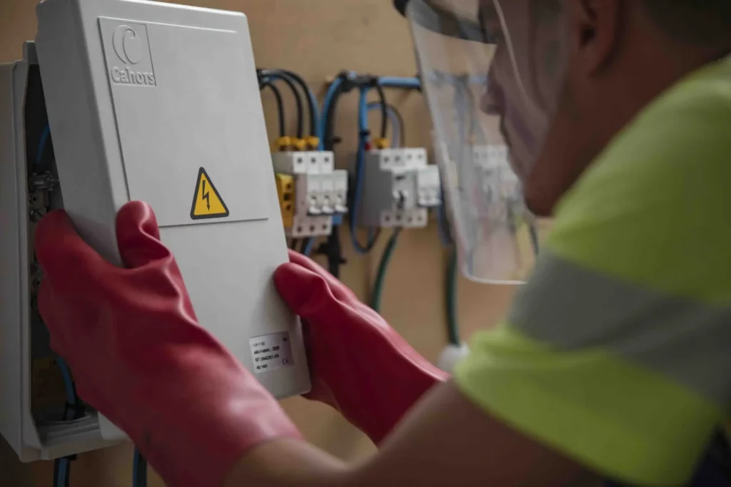 Formación en riesgo eléctrico