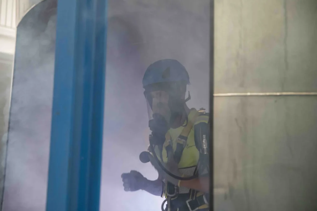 Formación en trabajos en espacios confinados